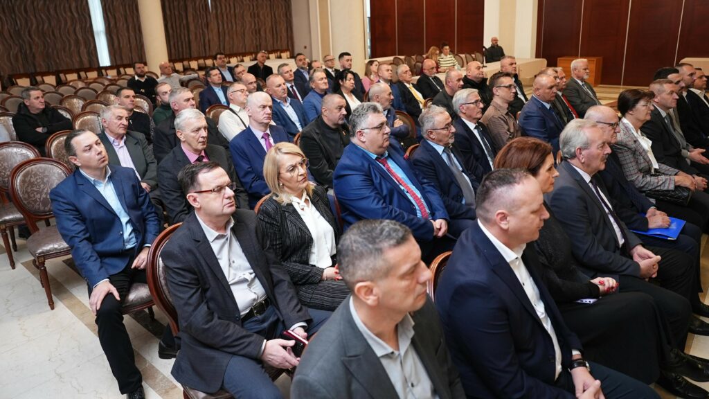 Sastanak predsjednika Vlade Republike Srpske sa socijalnim partnerima